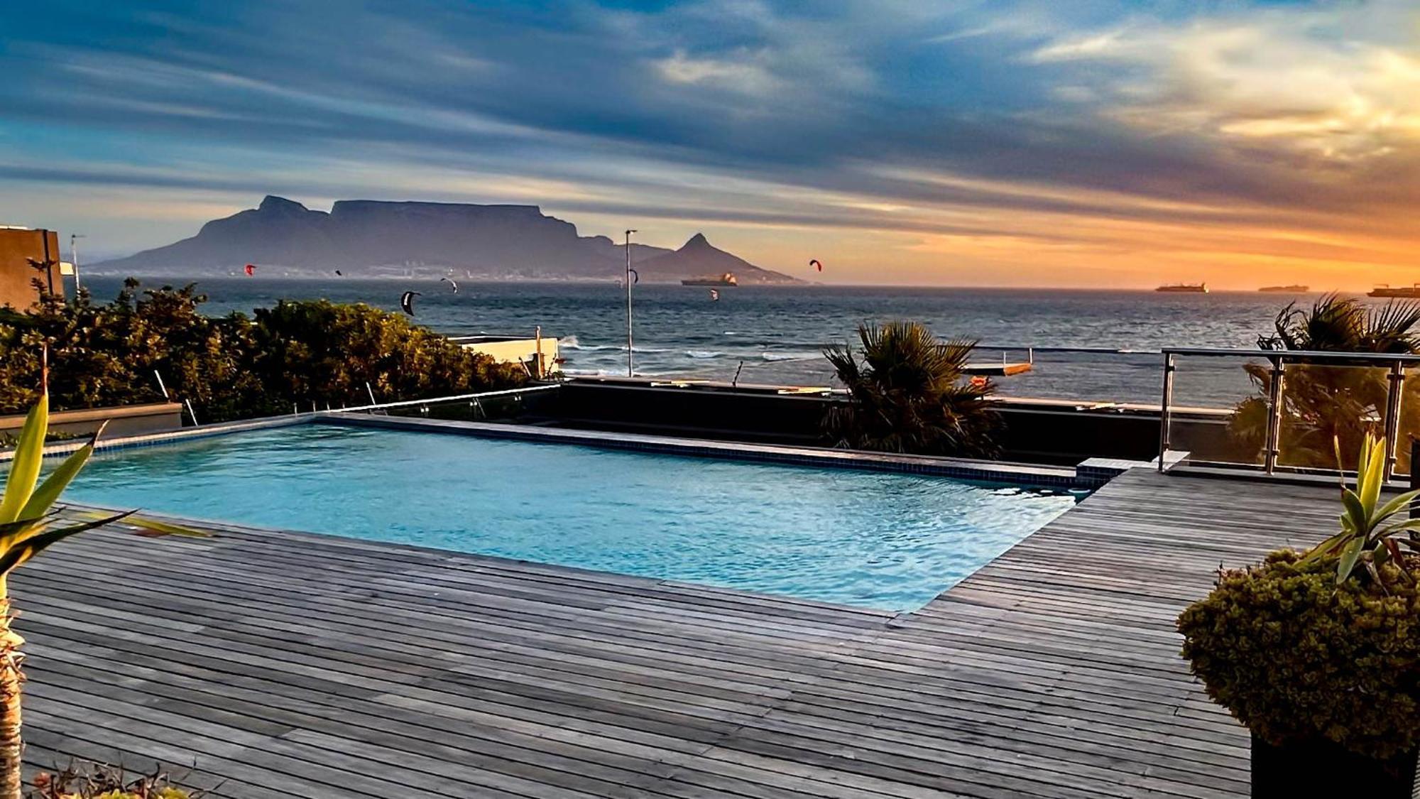 Heaven On Earth - Blouberg Beachfront Self-Catering Apartment Bloubergstrand Exterior foto